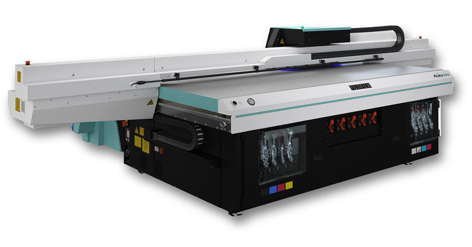 CR Print adapts & grows business during pandemic with Fujifilm Acuity line of printers.