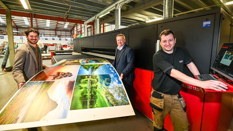 Super-Wide Digital invests in an Agfa Jeti Tauro H3300 LED.