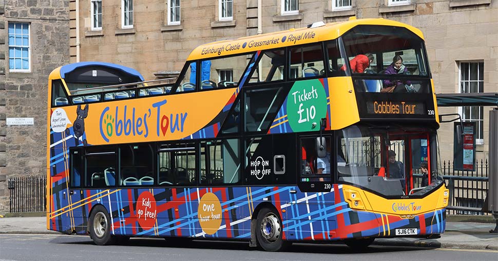 Family-owned Gordana Graphics used its new HP Latex 700 to produce stunning graphics for five local sightseeing buses in Scotland.