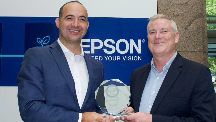 Epson celebrates Keypoint Intelligence PaceSetter award for sustainability.