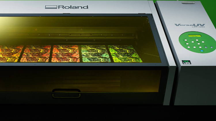 The latest piece of equipment to join the expanding Bakers Print Bureau is a Roland DG's Versa UV LEF 300.