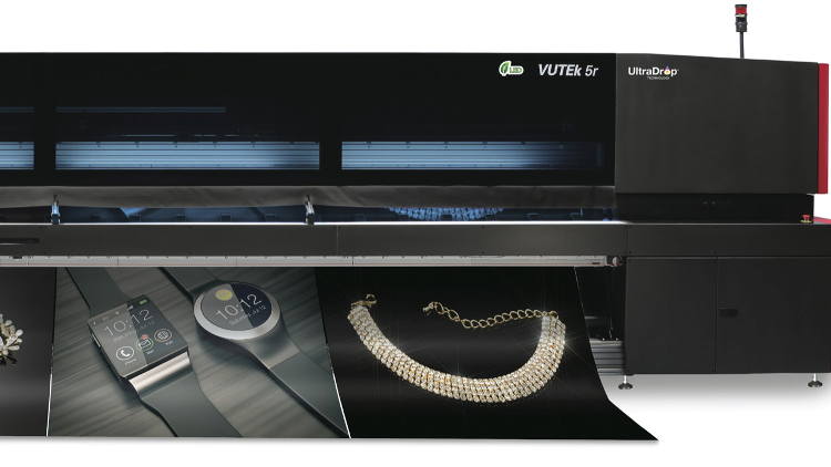 New Decor System buys five-metre EFI VUTEk LED roll-to-roll printer to expand its success in  high-quality, superwide-format production.